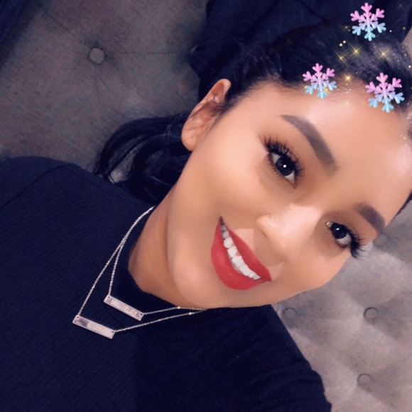 Meet your Posher, Lizzy - Picture 1 of 1